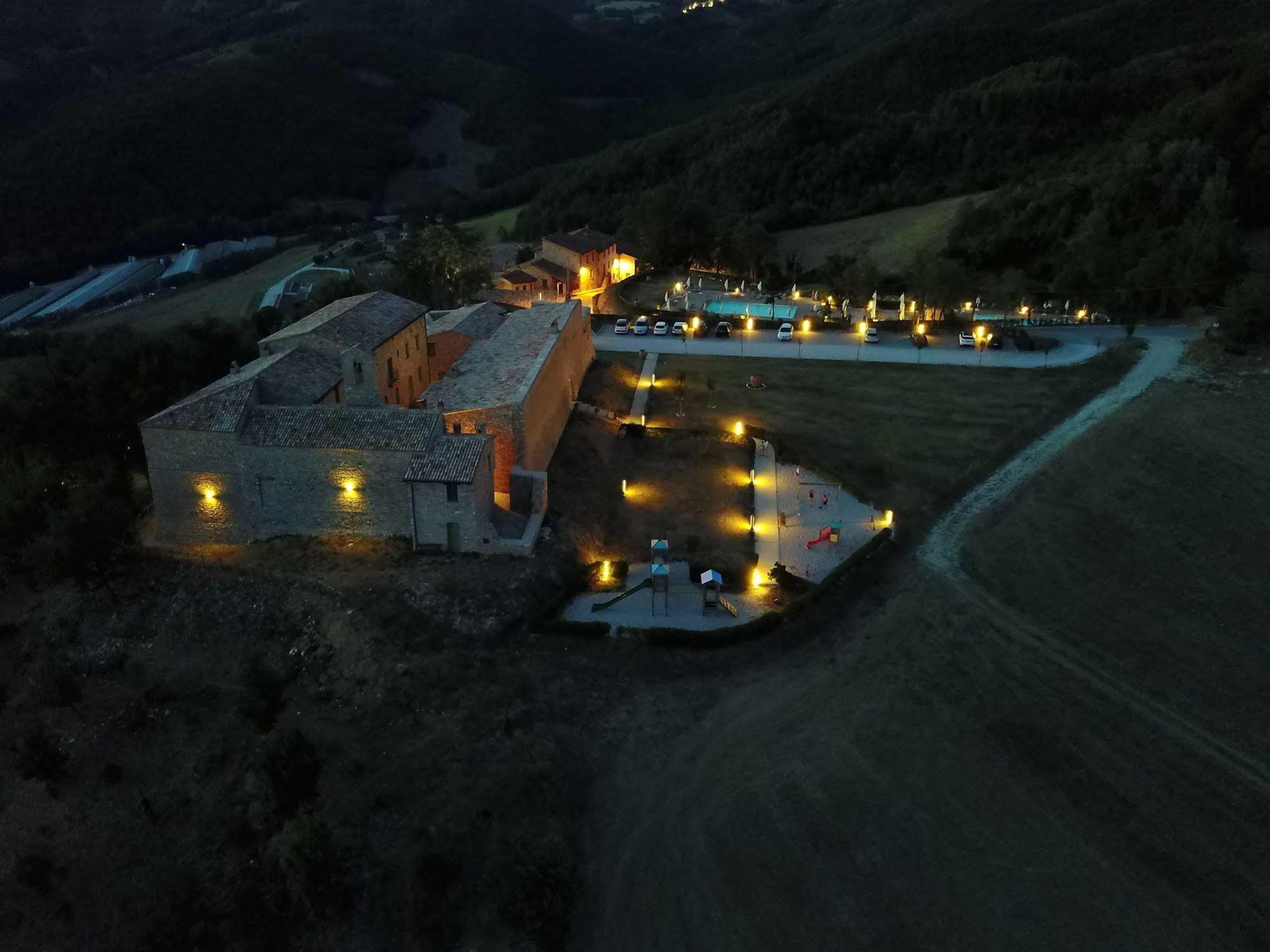 Borgo Di Gallano 발토피나 외부 사진
